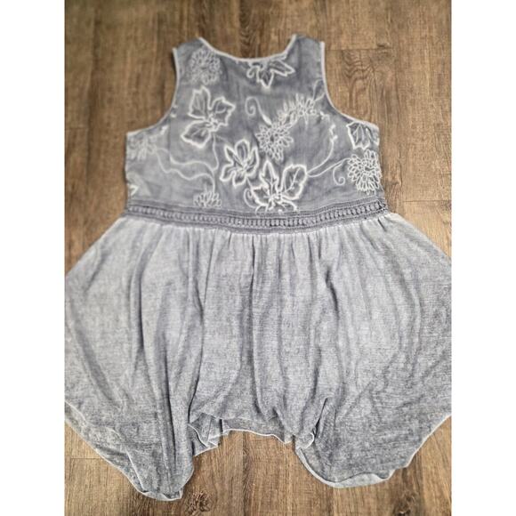 Simply Couture Gray/Blue Floral Lace Sleeveless Tank Top Flowy Shirt XL - Picture 7 of 7